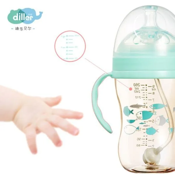 Bottle Feeding Newborn - Hình ảnh 3