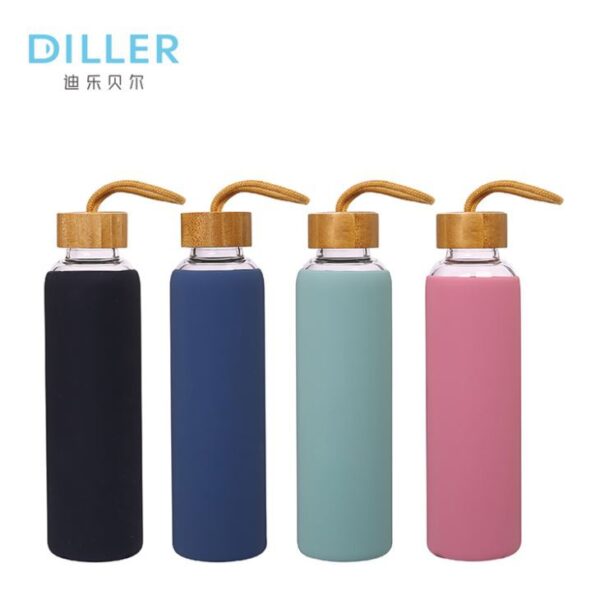 ⁦Glass Water Bottle with Bamboo Lid⁩ - الصورة ⁦3⁩