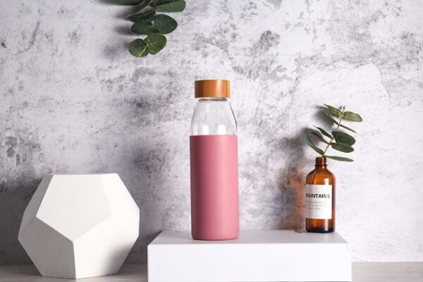 Glass Water Bottle with Rubber Cover - Gambar 5