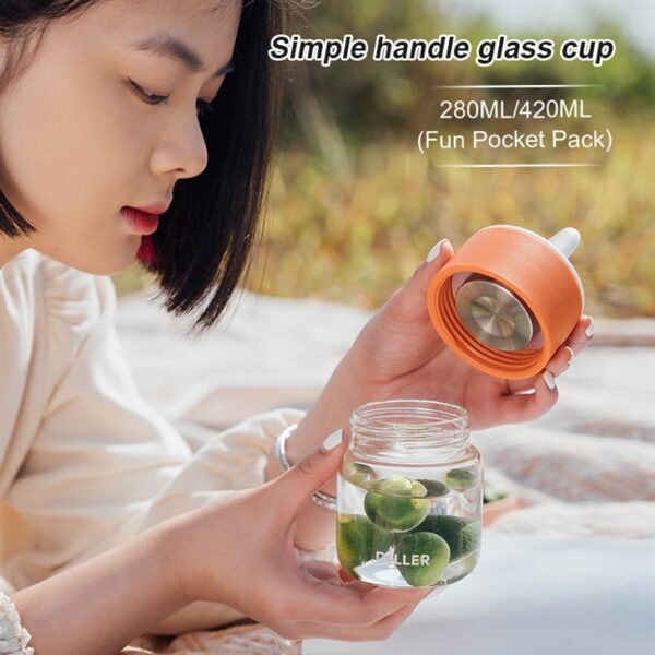 ⁦Mini Glass Water Bottle With Handle⁩ - الصورة ⁦4⁩