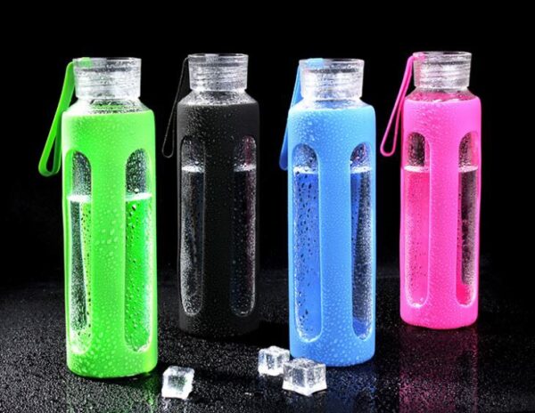 ⁦Silicone Sleeve Glass Water Bottle⁩ - الصورة ⁦4⁩