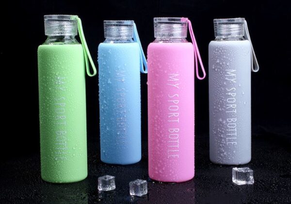 ⁦Silicone Sleeve Glass Water Bottle⁩ - الصورة ⁦5⁩