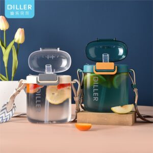 Квадратная пластиковая бутылка для воды с соломинкой