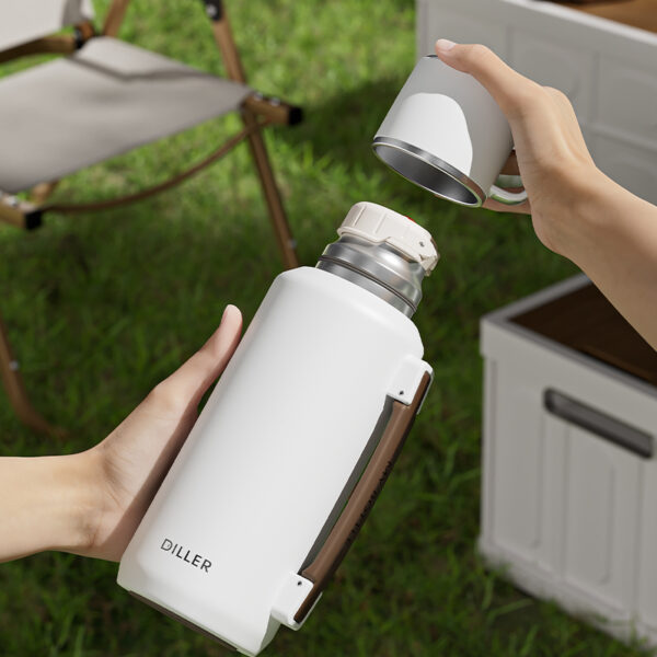 ⁦Thermos Bottle 1 Liter⁩ - الصورة ⁦4⁩