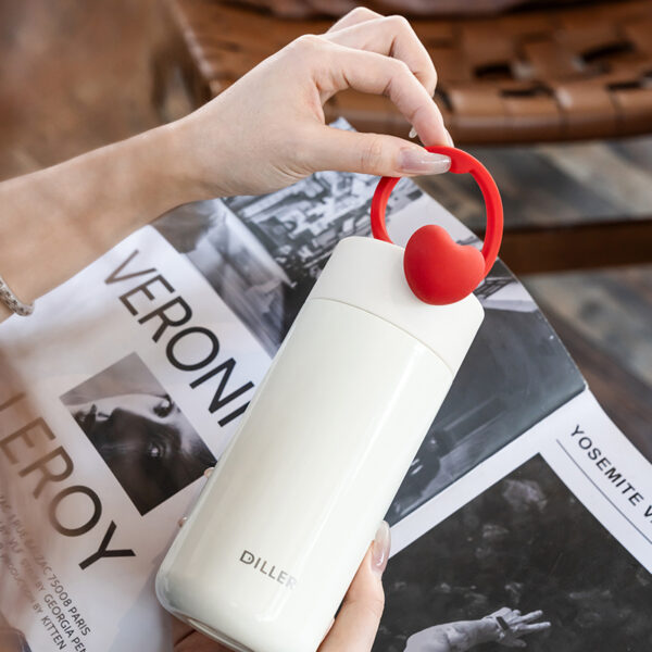⁦Thermos Stainless Steel Vacuum Insulated Bottle⁩ - الصورة ⁦5⁩